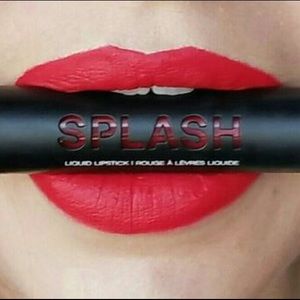 Younique Splash Liquid Lipstick Stubborn-Retired